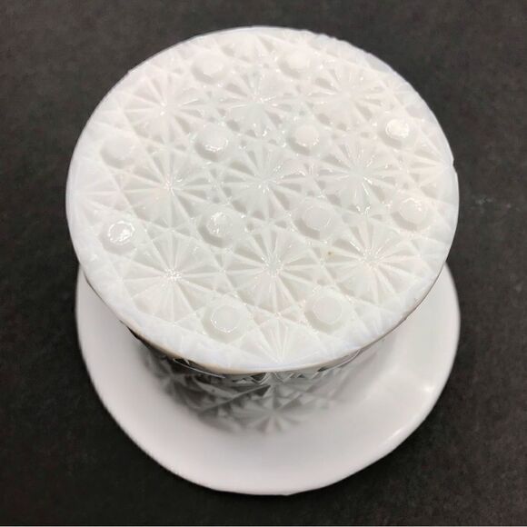 Vintage Fenton Daisy and Button Milk Glass Top Hat Topper Planter Decor - Picture 7 of 16